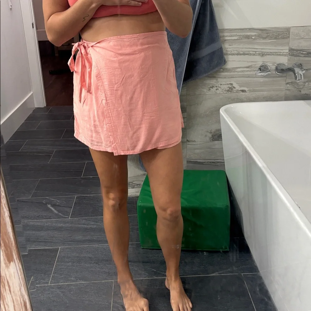 American Eagle Outfitters Coral Shorts - Picture 5 of 7